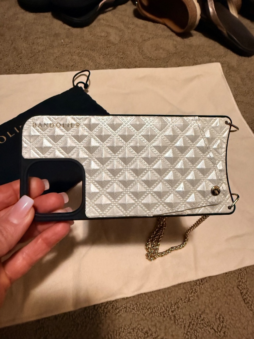 Bandolier crossbody case - Picture 2 of 5